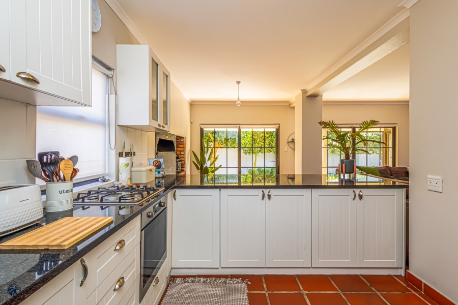 3 Bedroom Property for Sale in Myburgh Park Western Cape